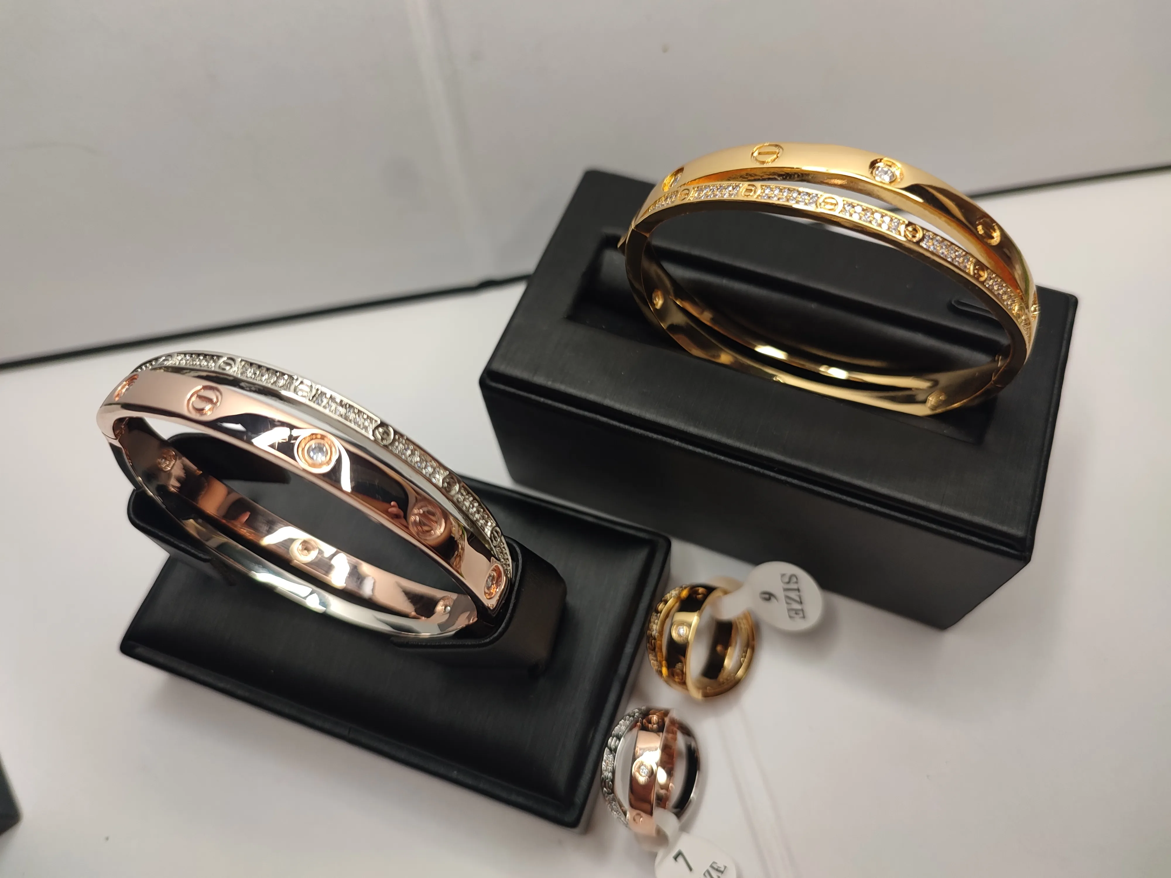 bracciale a catena da donna per donna oro angolo due colori sovrapposti gioielli di design donna argento set diamante semplice uomo coppia_voghion.com