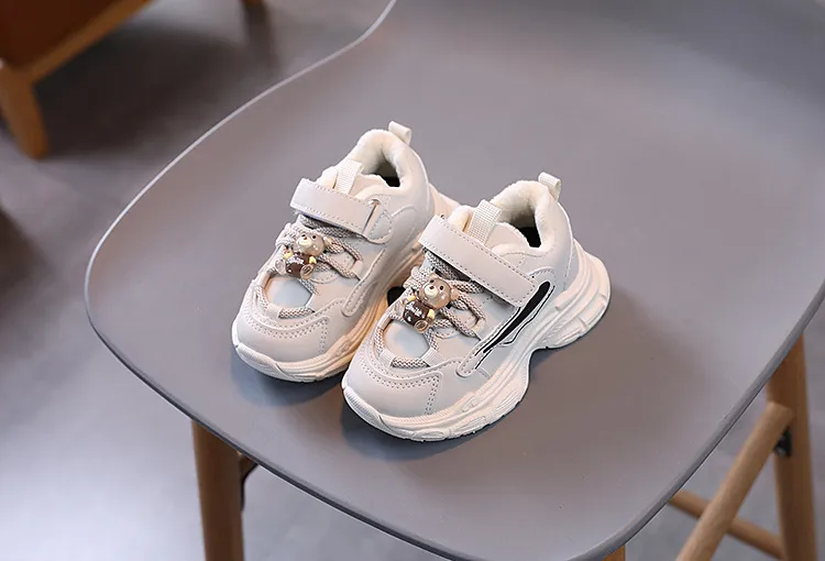 Otroški teniski čevlji za fante in deklice 2024 z risanim medvedkom Littlesprouts, tanki otroški čevlji Veet s platformo in toplimi zimskimi čevlji_voghion.com