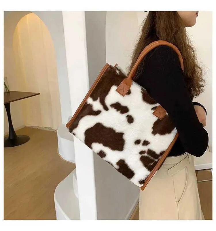 Leopardmönstrad handväska Modern för kvinnor Pendling Plyschväska Designerväskor Handväskor Bolsos De MujerC241031_voghion.com