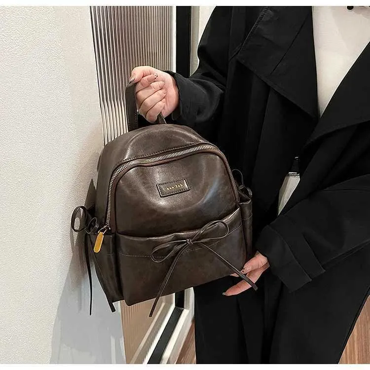 Retro Pu Rucksack Frauen Casual Solide Leder Kleine Schulter Taschen Große Kapazität Täglichen Pendeln Tragbare Packs Dame Griff_voghion.com