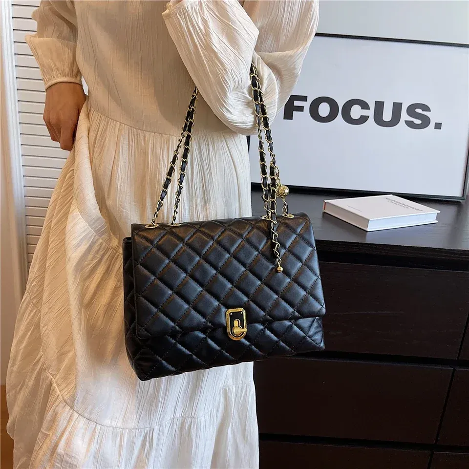 Burminsa Quilted Chain Shoulder Bag Designer Pu Leather Handbag_voghion.com
