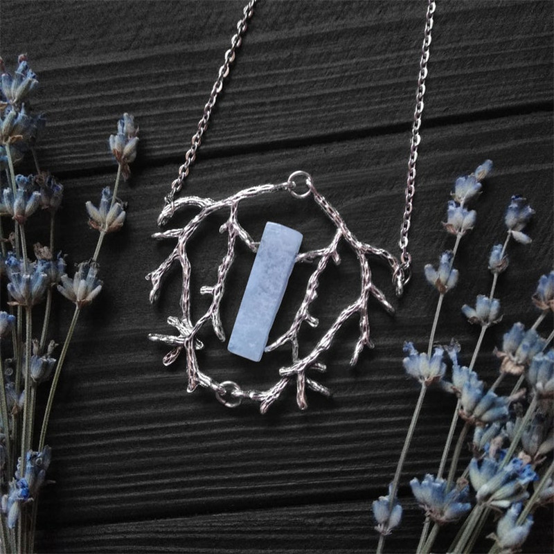 Colliers Nouveau collier branche de quartz brut vert/blanc_voghion.com