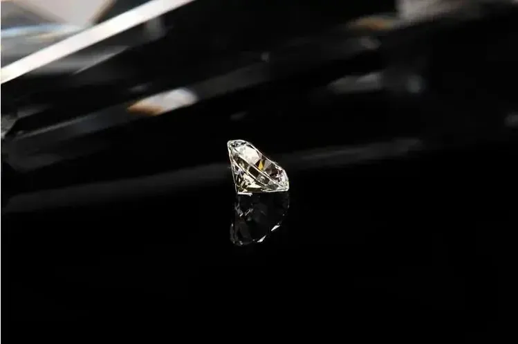 Massiv 14K Wäissgold AU585 Platin PT950 Ouerréng fir Fraen, Birnenfërmeg, laang Anhänger mat Temperament Ouerréng 240618_voghion.com