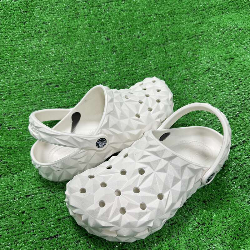 2025 Heiße neue klassische Durian-Schuhe mit dickem Boden und Schwammkuchen, Eltern-Kind-Strandschuhe für Damen, perforierte Schuhe_voghion.com
