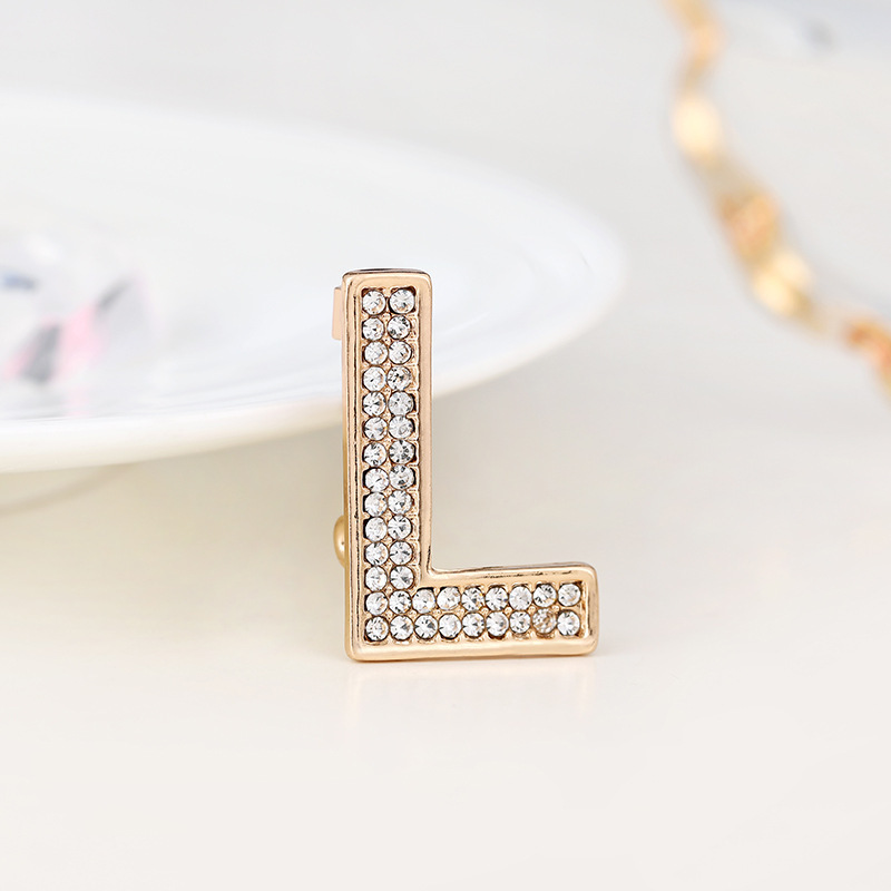 Spilla versatile con lettere inglesi in strass, stemma con fiore sul petto, luce antiscivolo, alla moda per uomo e donna_voghion.com