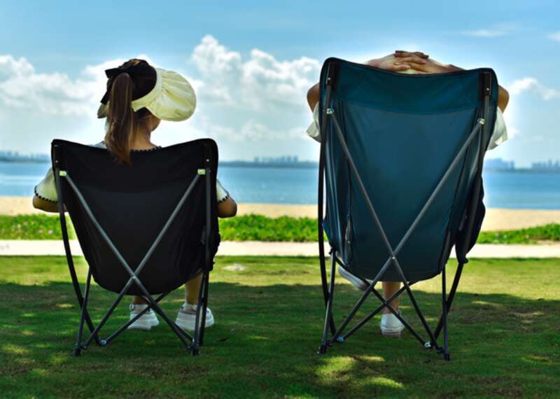 Get The Outdoo Folding Moon Chair, Enjoy Picnic Camping, Ultra Light Assisted Painting, And Relax During Lunch Time_voghion.com