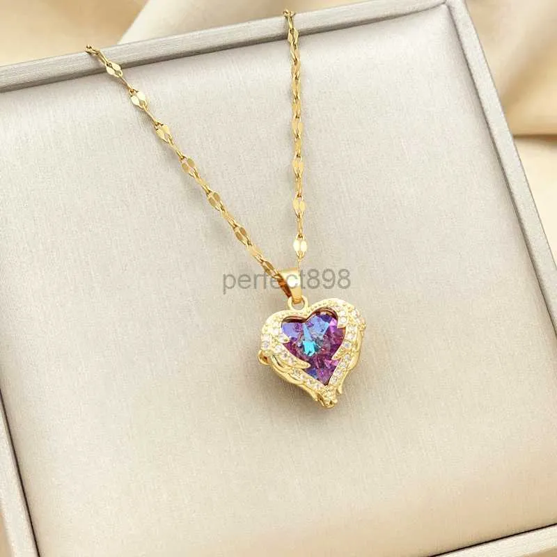 2024 Designer necklace Colorful Heart of the Sea Pendant Titanium Steel Necklace Female Korean Version Girl Friend_voghion.com