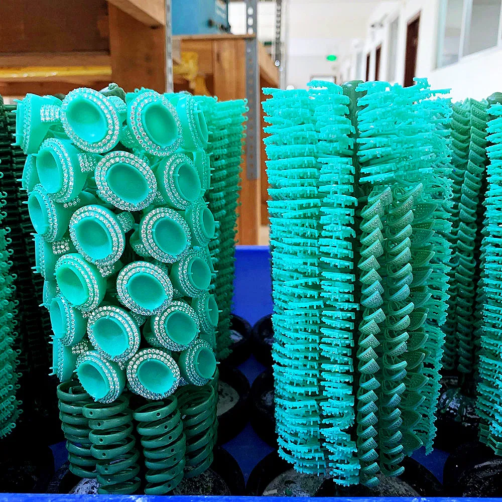 Hip Hop Iced Out Moissanite Dia Clasp 8mm 10mm 12mm 14mm 18mm Stainless Steel Pvd Gold Plated Miami Cuban Link Chain_voghion.com