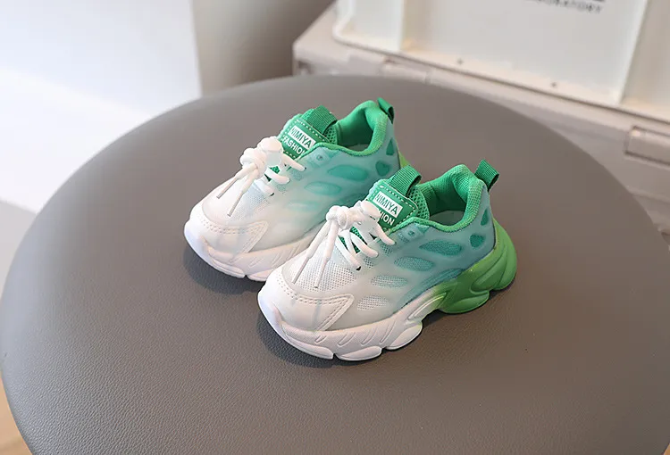 Dekliške unisex mešane barve zračne superge s platformo 2024 otroške priložnostne mrežaste lahke športne superge Cutefeet_voghion.com