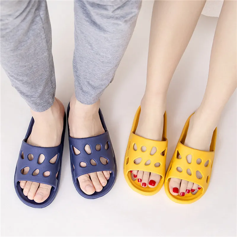 Cloud Flip Slides Beach Sandals Non-slip Bathroom Slippers_voghion.com