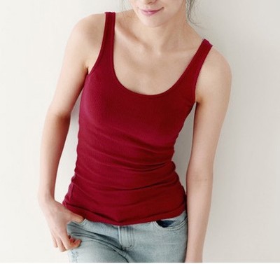 Figurformendes Damen-Outfit mit passendem Unterhemd_voghion.com