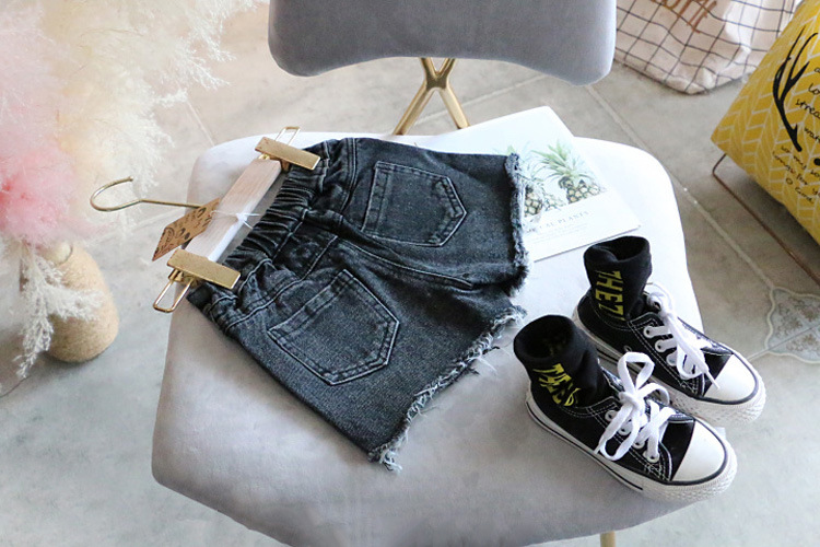Mutter & Kinder Mädchen zerrissene Jeans 2024 Sommer neue koreanische Version kleine und große Kinder Quaste Casual Shorts Kinderhosen_voghion.com