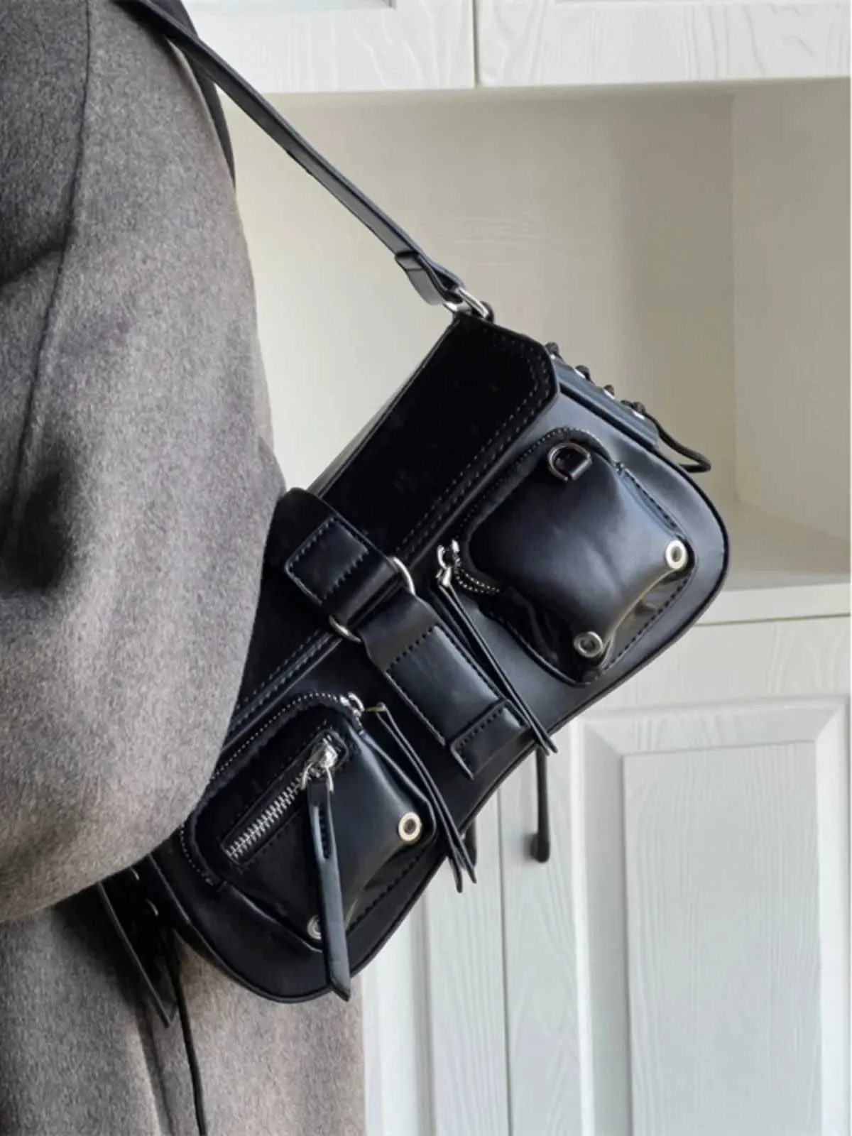 Y2K Femmes Coréennes Haruku Vintage Gothique Noir Sac À Main Esthétique Élégant Punk Portefeuille Sac À Main Sacs À Main Épaule Tendance_voghion.com