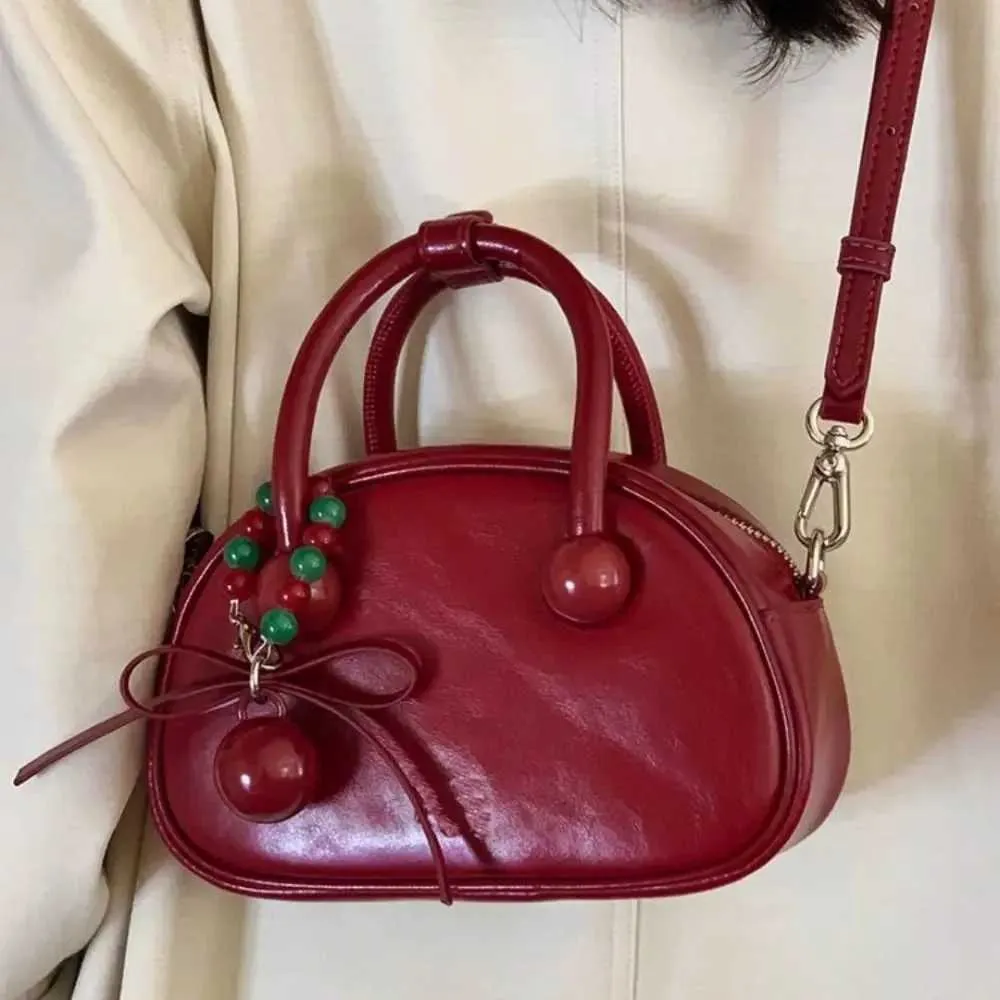 Mode Retro Kirsche Schulter Weihnachtsgeschenk Große Kapazität Unterwäsche Frauen PU Leder Horizontale Tasche Y241216_voghion.com