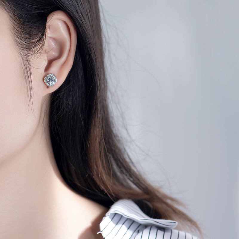 Wanying Jewelry Square Earrings S Pure Silver Korean Edition Micro Inlaid Full Diamond Creative Personalized Fashion_voghion.com