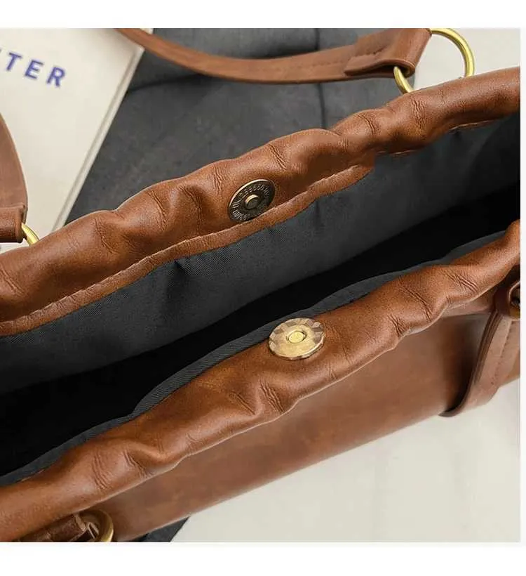 Damen PU Handtasche Solid Grouss Kapazitéit Soft Designer Casual Pendeltasche Ënneraarmtasche Damen Versatile SchëllertaschenC241212_voghion.com