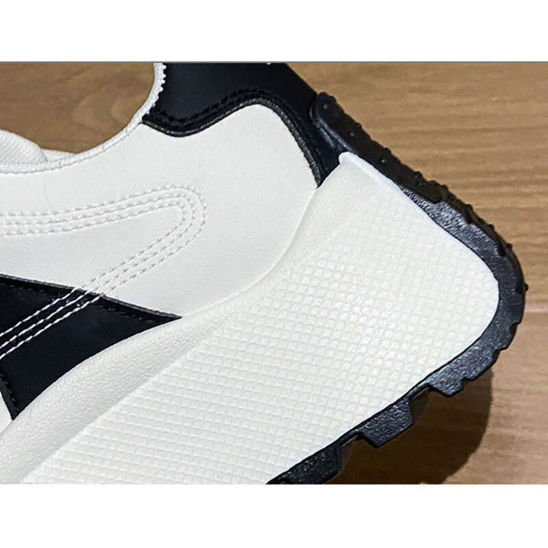 2024. gada mazie baltie rudens biezie dibena korejiešu izdevuma sieviešu studentes ikdienas sporta daudzpusīgie Forrest Gump apavi_voghion.com