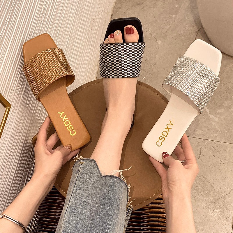 Water Diamond Square Head Women's Outwear 2023 Spring/Summer New Large Flat Bottom 35-42 Beach Slippers for Women_voghion.com