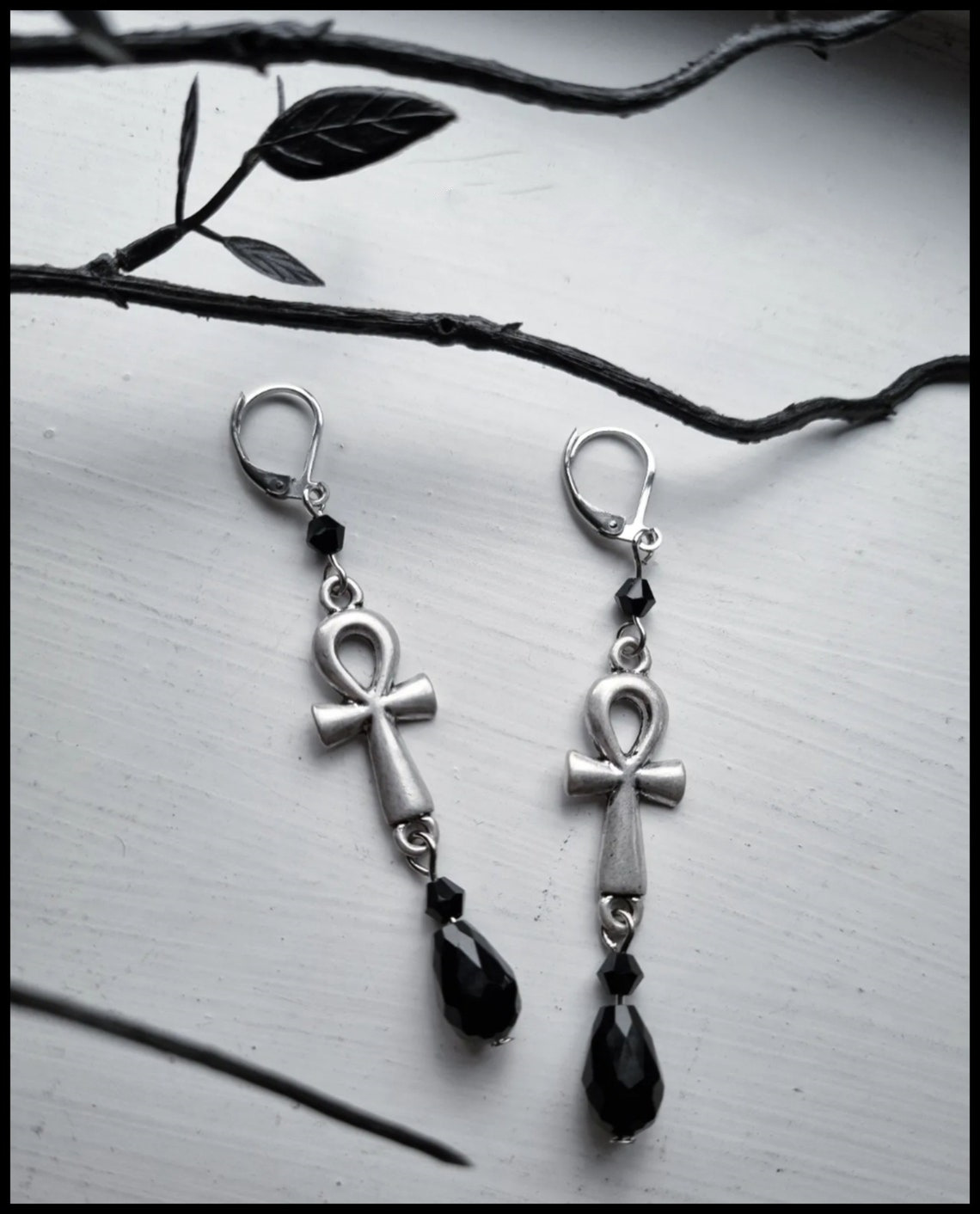 Cross-border Foreign Trade Elegant Gothic Ankle and Glass Crystal Dangle Earrings Factory Direct Sales_voghion.com