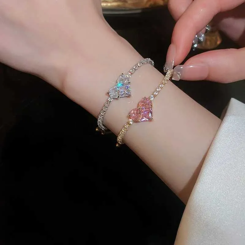 Bracciale con strass e cristallo rosa placcato oro per donna_voghion.com