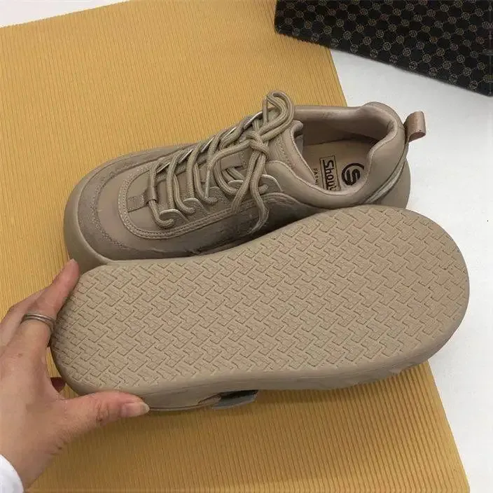 Scarpe sportive donna con plateau retro invernali stringate_voghion.com