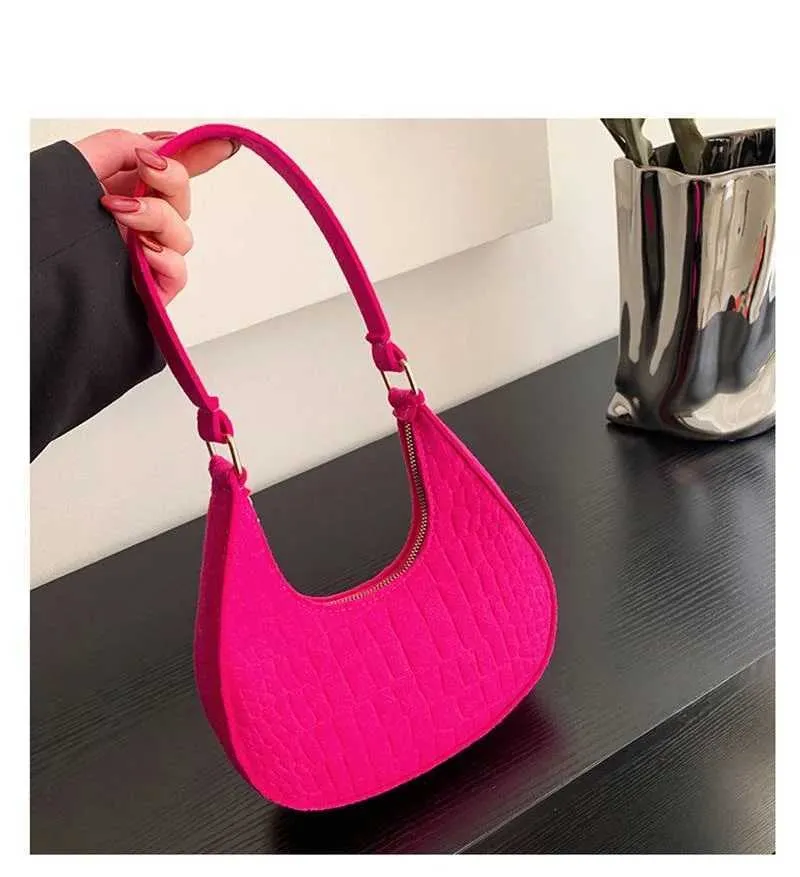 2023 mode Frauen Koreanische Neue Stein Muster Unterwäsche Casual Schulter Filz Einfarbig Handtasche Crescent Sattel Tasche_voghion.com