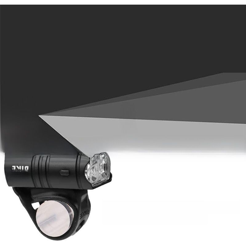 Phares de vélo de nuit à chargement USB [2 perles de lampe] Lumières de vélo réglables de près et de loin 2021 Nouveau_voghion.com