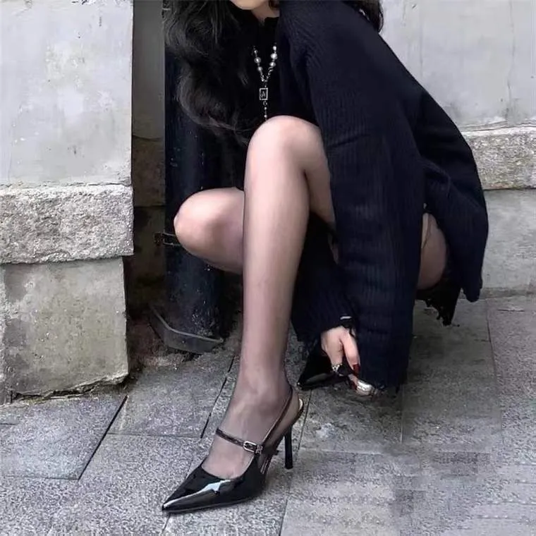 Sandales à talons hauts pour femmes, design simple, tendance, bout pointu, style sexy, triple noir_voghion.com