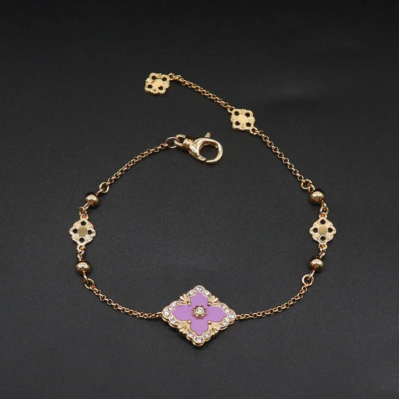 Clover Charm Bracelet With Mother Of Pearl Elegant Gold Bangle_voghion.com