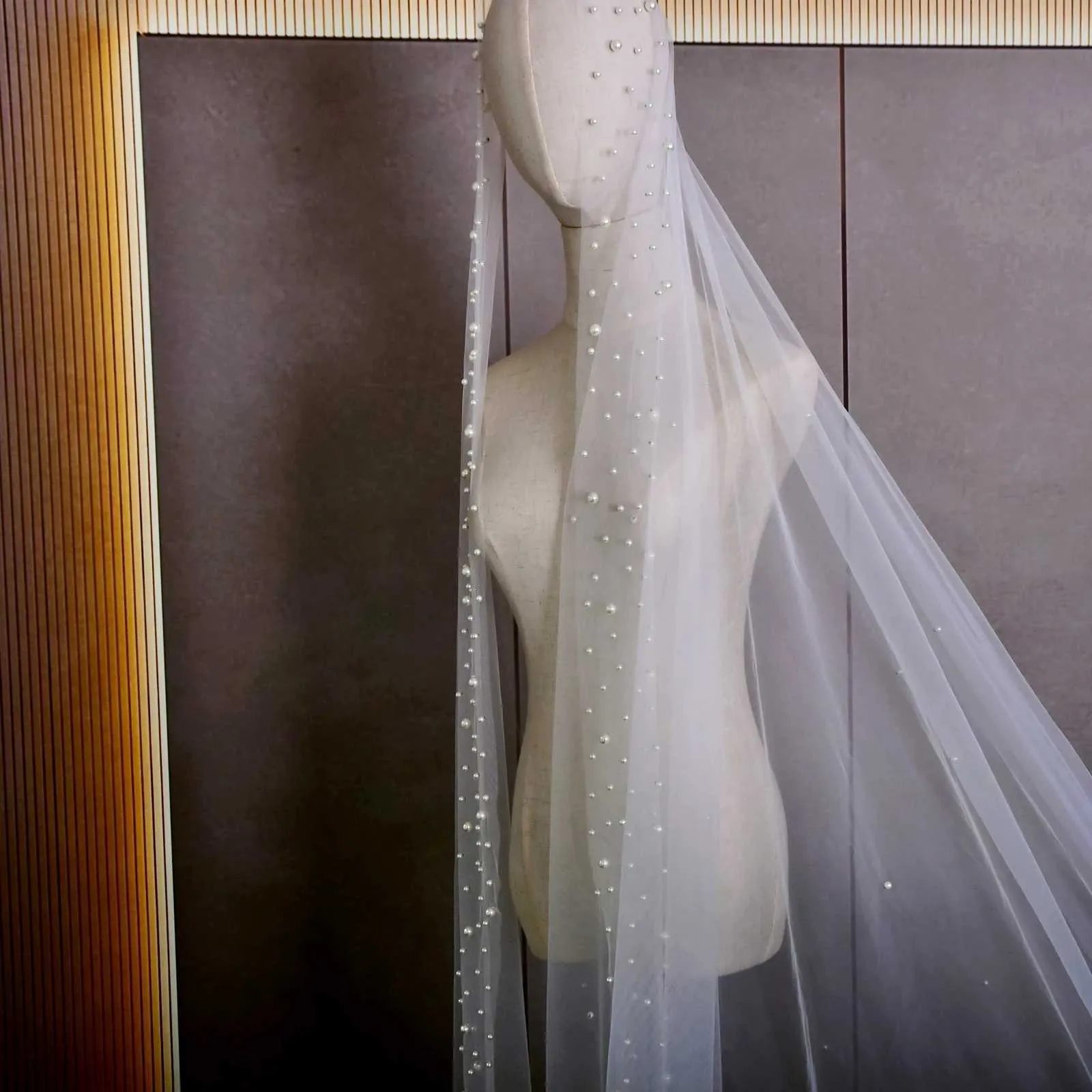 Gioielli per capelli V145 Velo da cattedrale extra lungo 3M Perle larghe Veli da sposa in rilievo con pettine Accessori da sposa Bianco Avorio_voghion.com