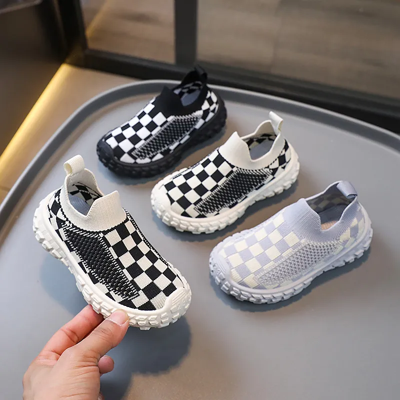 Trampki dziecięce 2025 Wiosna Nowe Dziewczęta Chłopcy Trenerzy na co dzień Oddychająca siateczka Kidsnest Miękkie podeszwy Happysteps Maluch Sport_voghion.com