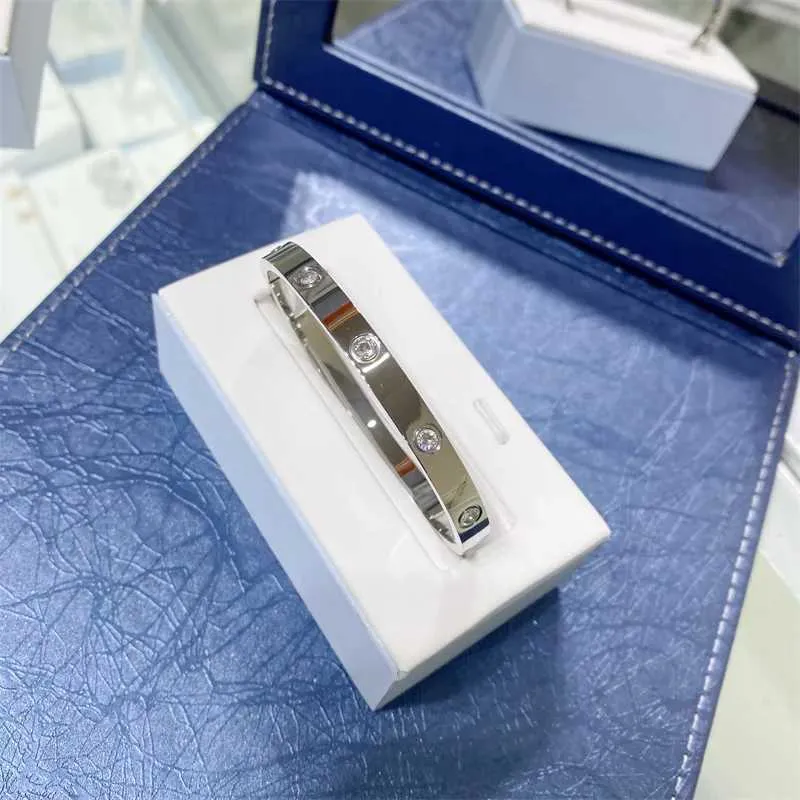 Classic Zircon Charm Bangle Bracelet For Couples Stainless Steel_voghion.com