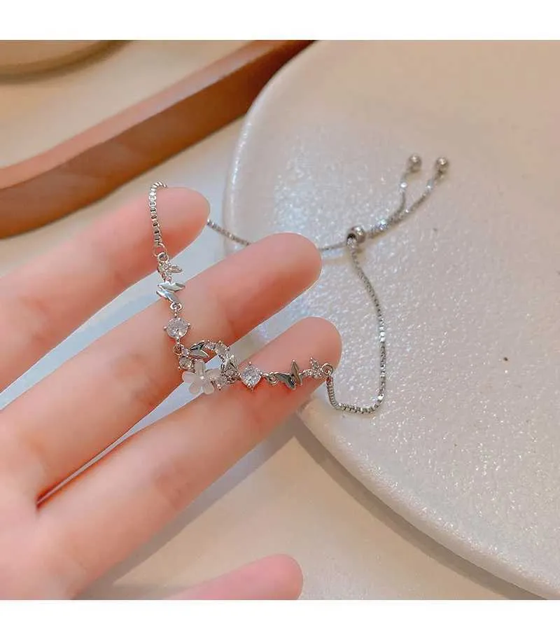 Adjustable Butterfly Bangle With Zircon And Rhinestones For Women_voghion.com