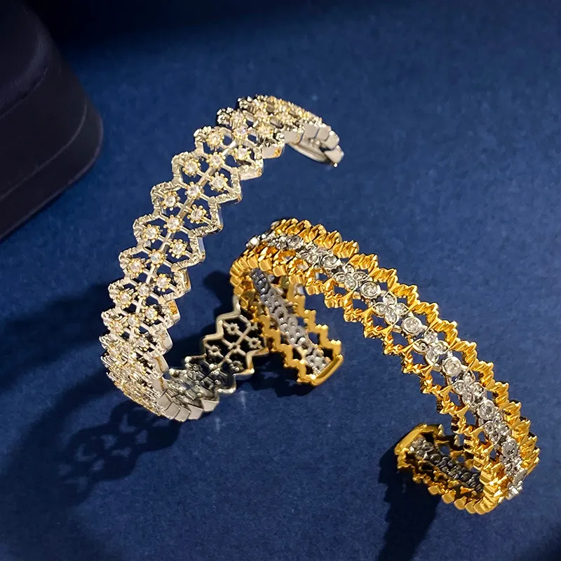 Italy Hollow Clover Designer Bangle Bracelet For Women Sier Bling Lace Sparkling Dia Gold Plated Retro Vintage C_voghion.com