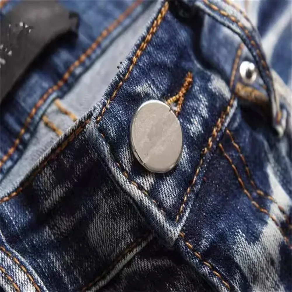 2025 New Free Shipping Designer Jeans Embroidered Men Jeans With Knee Hole Zipper Small Leg Large Denim Pants Durable_mkmklike.com
