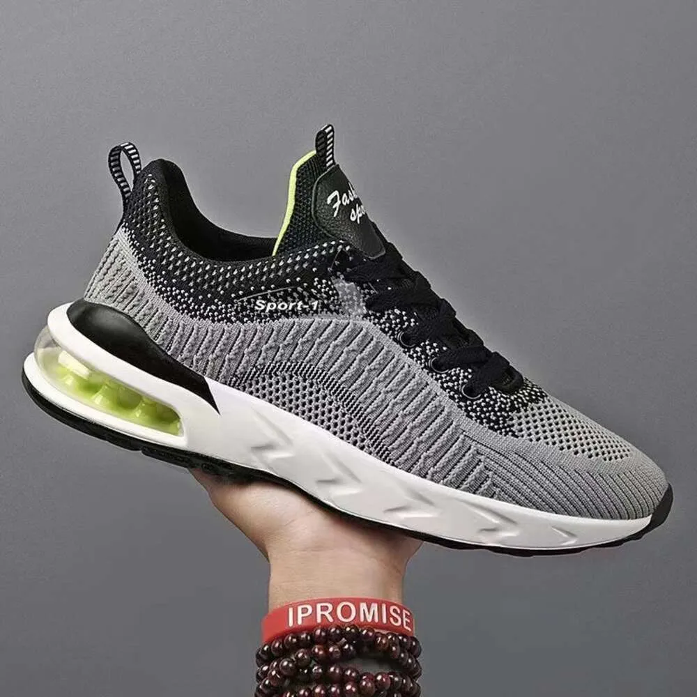 Scarpe da ginnastica nere personalizzate 2022 all'ingrosso e bianche a prezzi convenienti per donna, da corsa, con cuscino d'aria, da uomo, Lhshoe_voghion.com