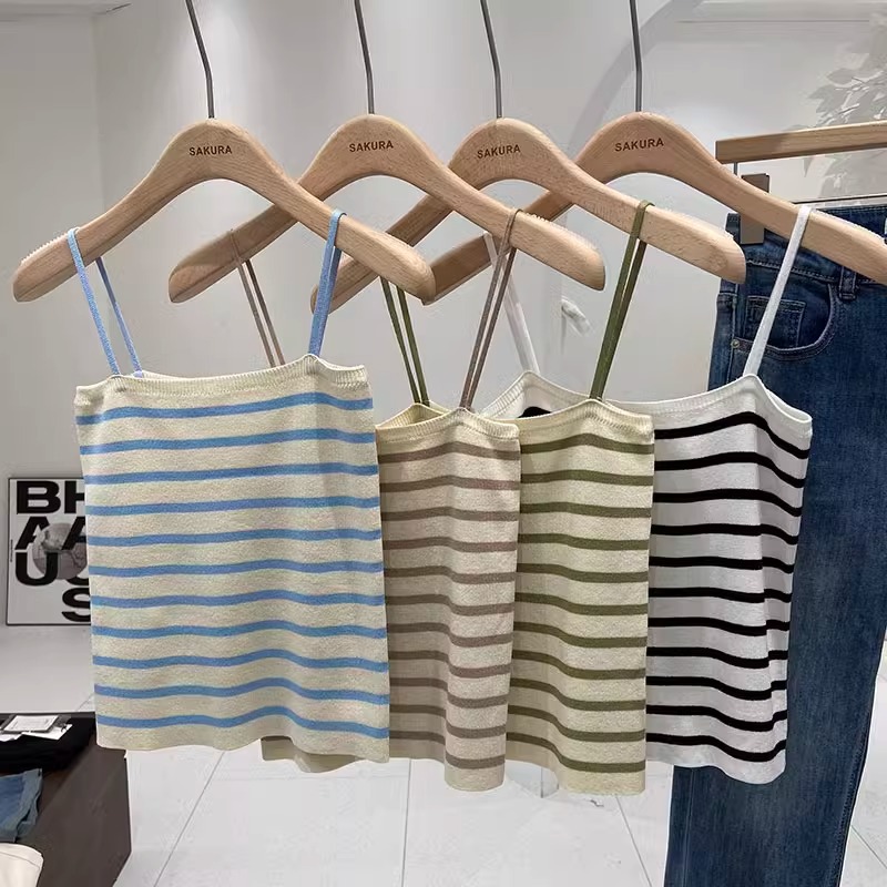 Striped knitted small camisole for women in summer, sexy and slimming, short sleeveless tops for outer wear