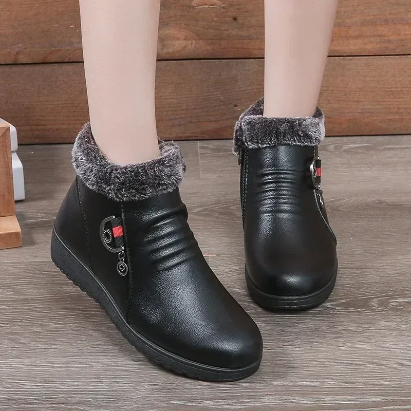Fashion Women's Ankle Boots With Metal Decoration Side Zip Detail_voghion.com