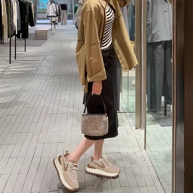Thick soled raised apricot colored dad female internet celebrity super hot Forrest Gump shoes, 2024 spring new genuine_voghion.com