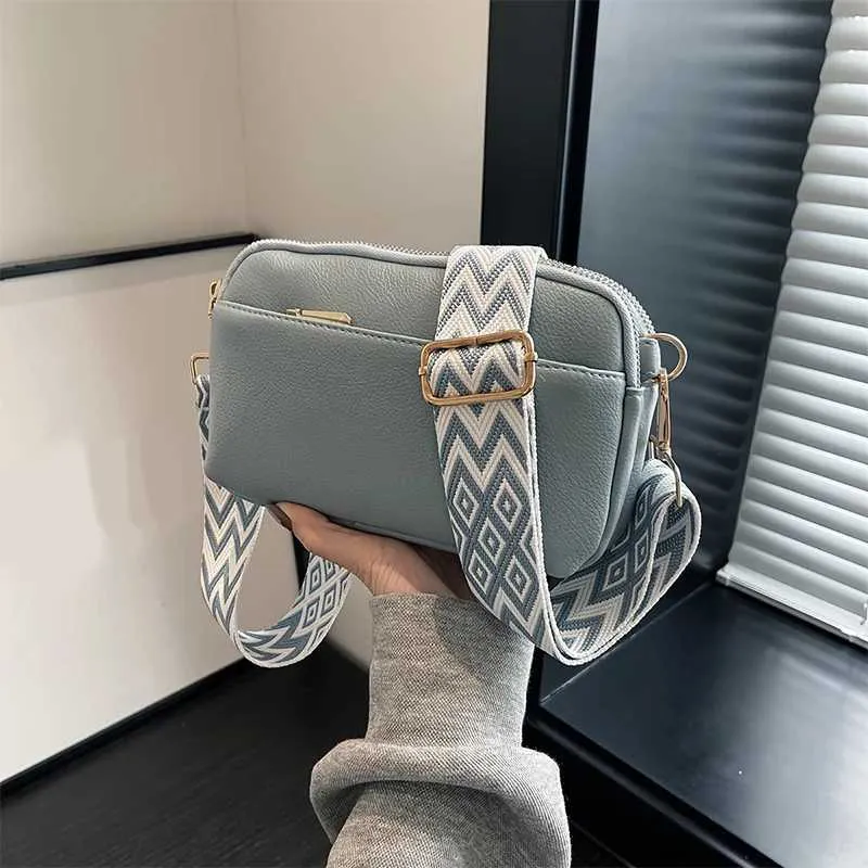 Elegant Crossbody Shoulder Bag For Women Versatile Pu Square Bag_voghion.com
