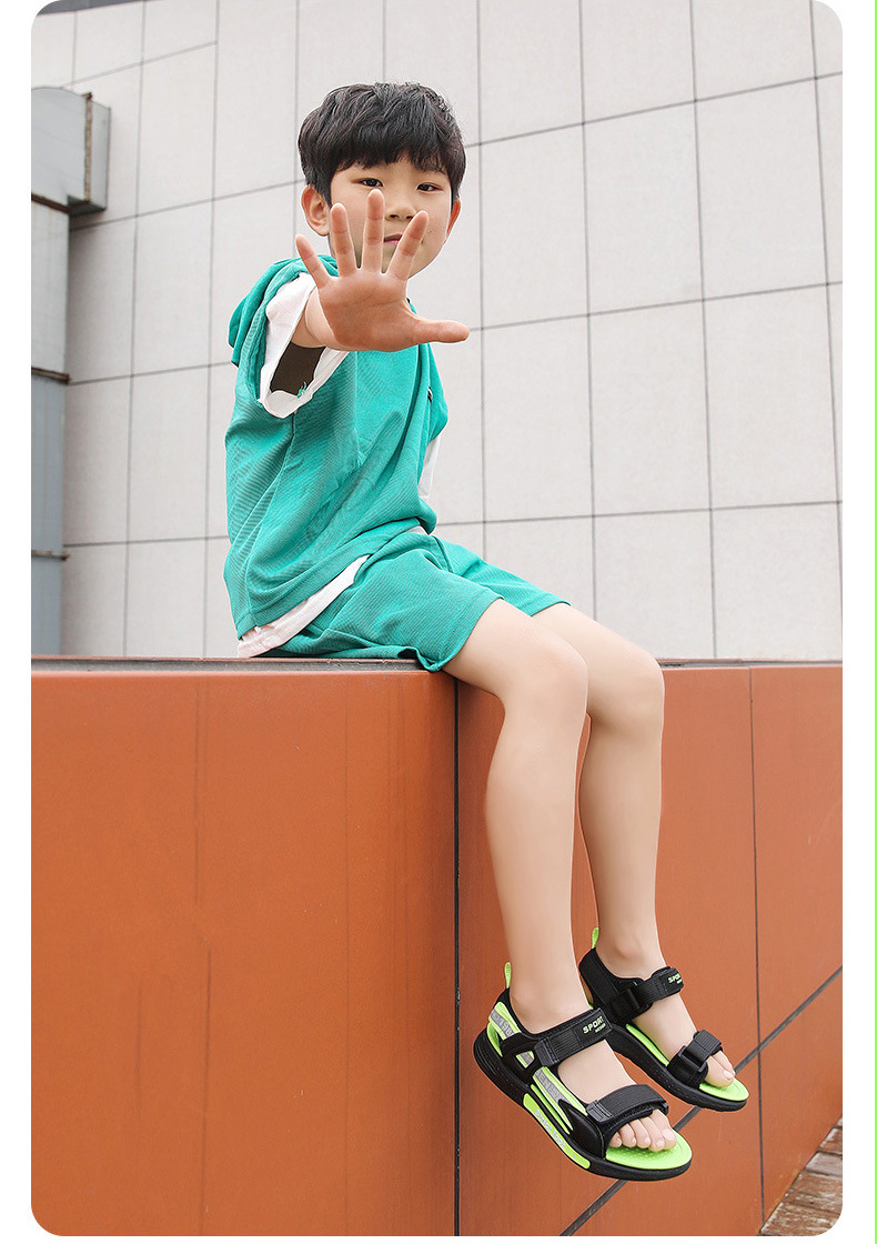 Sandales décontractées d'été pour garçons 2024 New Nightglow : antidérapantes pour grands enfants, anti-odeurs, respirantes et confortables pour enfants_voghion.com