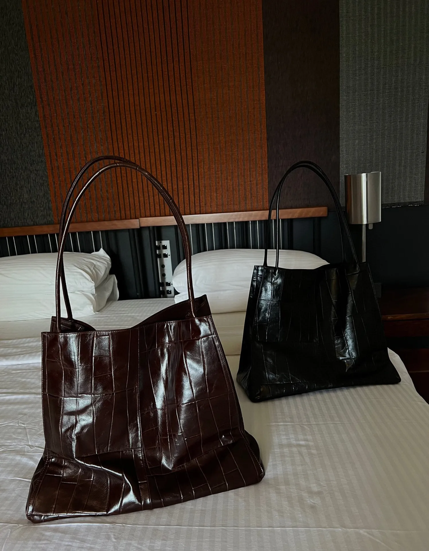 Kopfschicht-Rindsleder mit großem Fassungsvermögen, echtes Leder für Damen 2024, lässige und stilvolle, vielseitige Schultertasche zum Pendeln_voghion.com