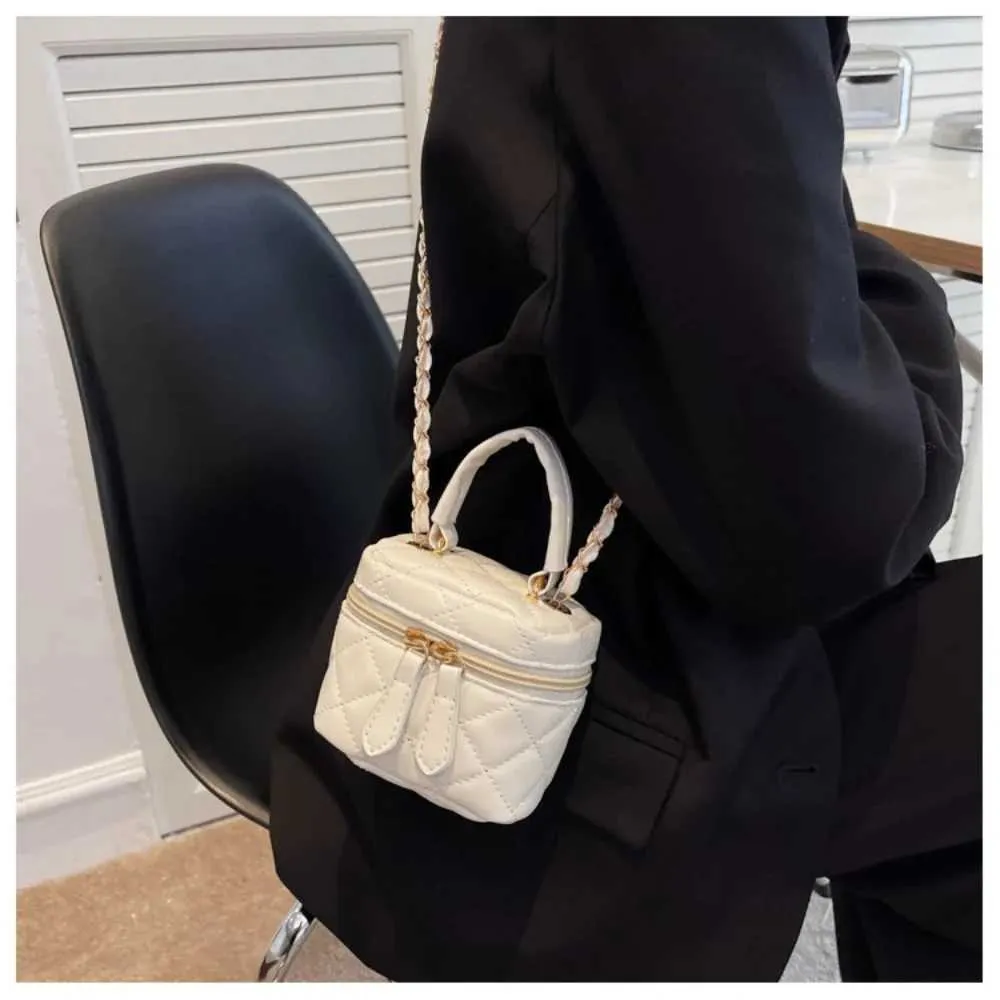 Gesteppte Mini Umhängetasche Mit Kette Und Karomuster Handtasche_voghion.com