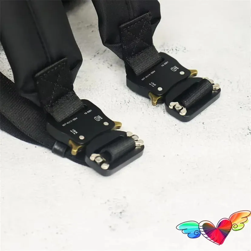Multifunkční batoh s přezkou 1017 dámský zip 9SM tílko kvalitní Siery pánské nylonové kovové tašky vysoké 240919_voghion.com
