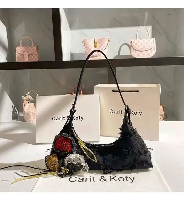 Neue Mode Lässig Denim Quaste Platz Feste Ral Appliques Schulter frauen Handtasche Dame Geldbörse Weiblichen Kühlen Tasche_voghion.com