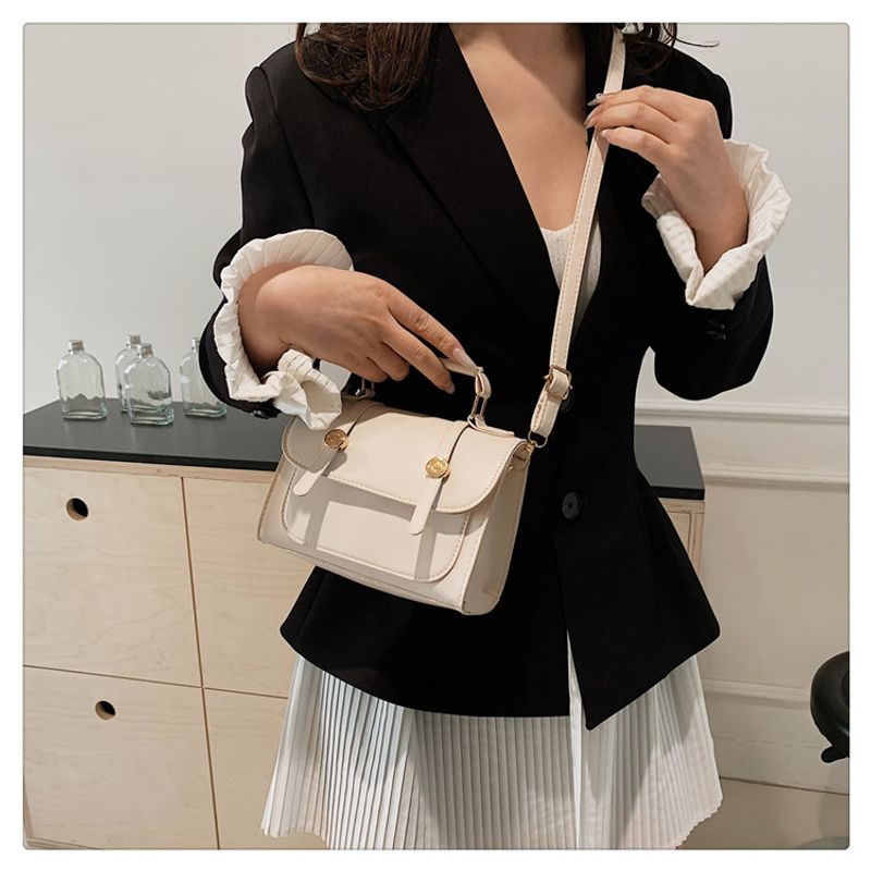 Britische Schulter für Frauen 2024 Neue trendige Studentin Multifunktionaler Rucksack Handheld Reisetasche_voghion.com