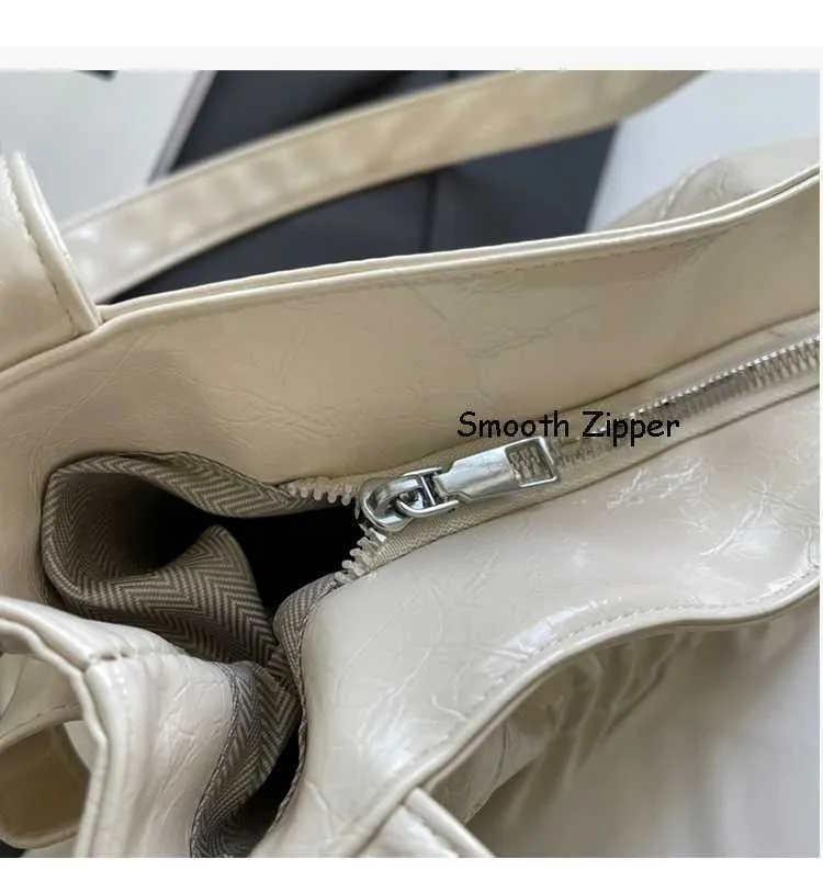 Borse da donna in pelle con manico, solide e morbide, con tasche larghe, capienza grande, versatili, da spalla, da donna, sottobraccio_voghion.com