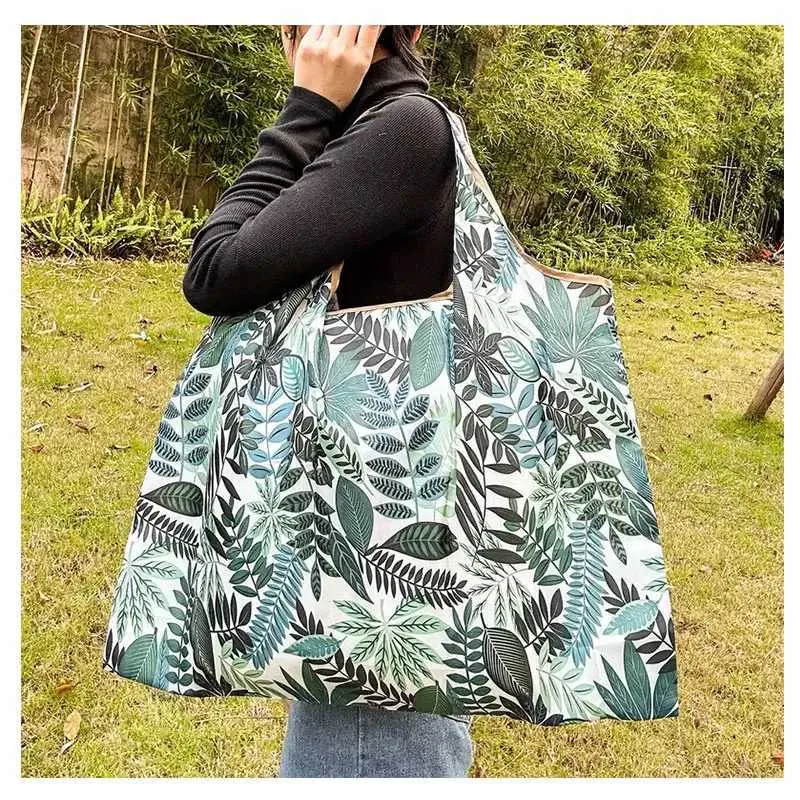 Reusable large capacity portable lightweight printed handbag used for durable nylon shopping bag Y241011_voghion.com