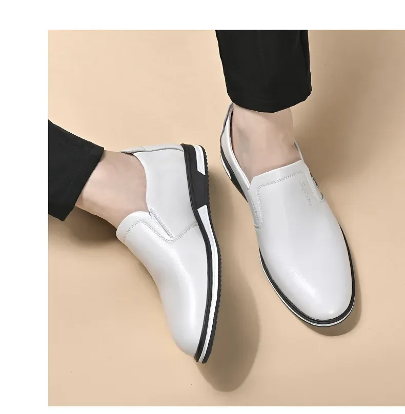 2024Schuhe für Designer-Loafer Hochwertige Mokassins für Erwachsene Herren Fahren Herrenschuhe Formelle Herrenschuhe_voghion.com