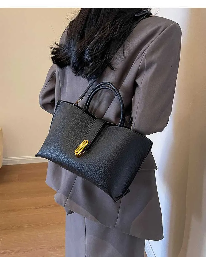Clássico Preto PU Grande Capacidade 2024 Feminino Alta Qualidade Requintado Fivela de Fecho Bolsas Crossbody Casual Versátil_voghion.com